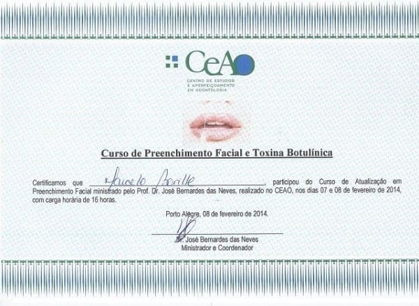 Certificado do Centro de Estudos e Aperfeiçoamento em Odontologia (CeAO) em nome de Marcelo Borille pela conclusão do curso de Atualização em Preenchimento Facial e Toxina Botulínica, ministrado por José Bernardes das Neves, realizado em 7 e 8 de fevereiro de 2014, em Porto Alegre, com carga horária de 16 horas.